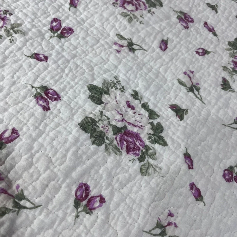 Vtg Cottagecore Quilted Floral Table Runner Lace Trim Anti‎ Slip Pink Rose 68x24